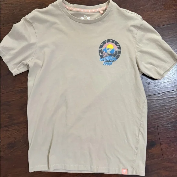 Free Planet Never Lost National Park Beige T-Shirt - Picture 2 of 6